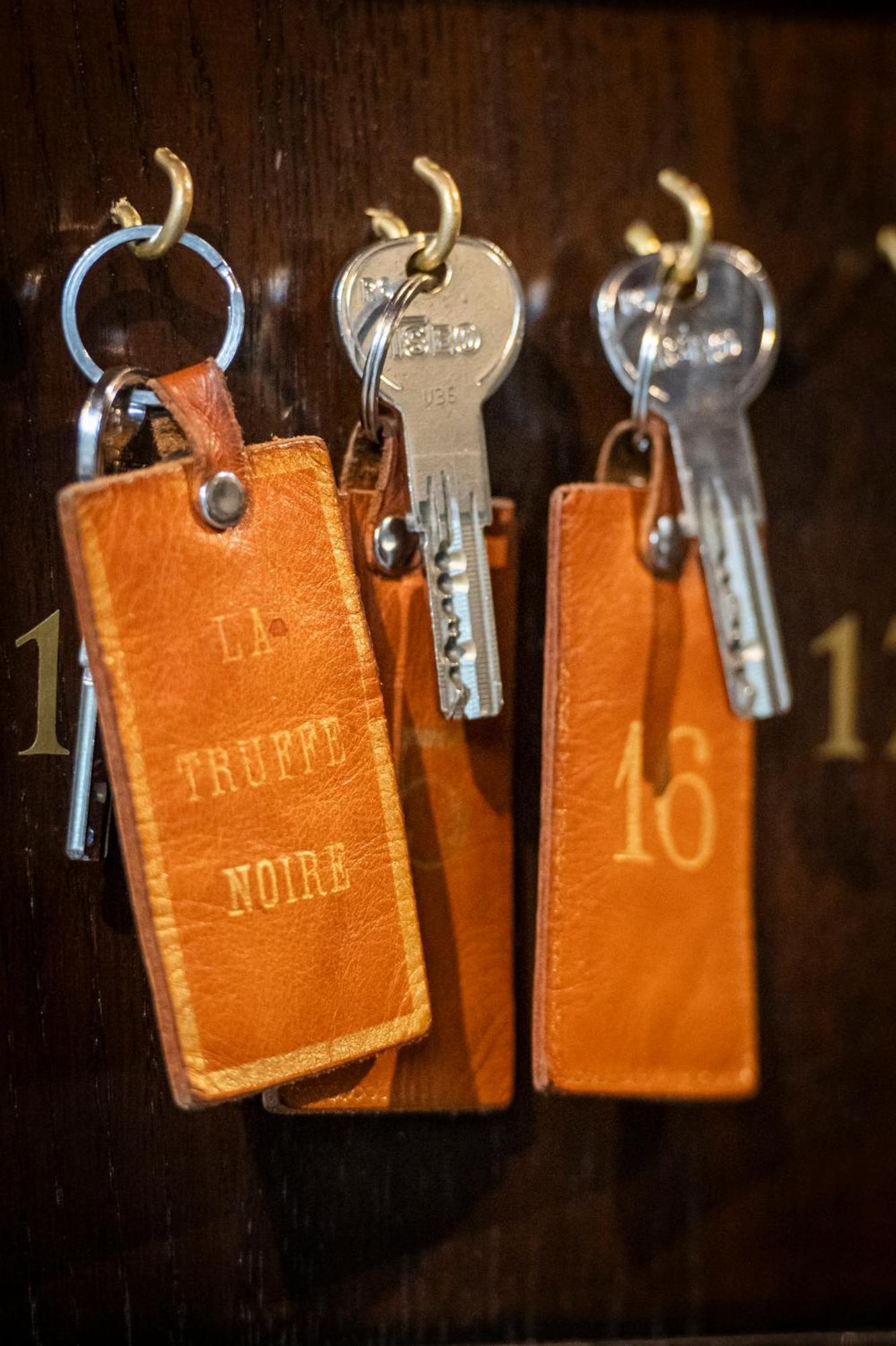 Hotel La Truffe Noire Брив-ла-Гаярд Екстер'єр фото